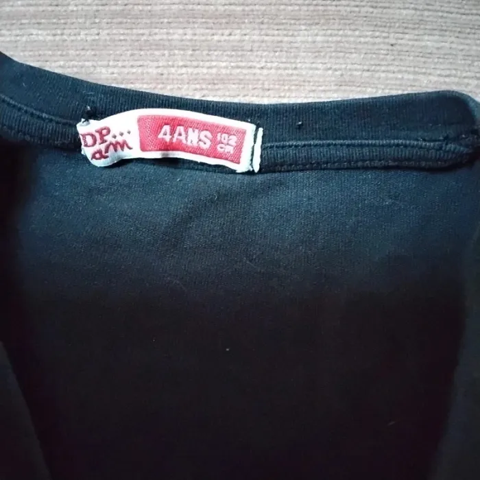 Gilet noir 4 ans - photo numéro 3