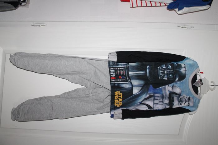 pyjama star wars gris et noir 6 ans