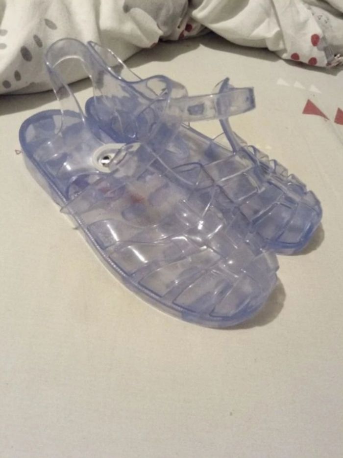 Chaussure méduse transparente taille 30