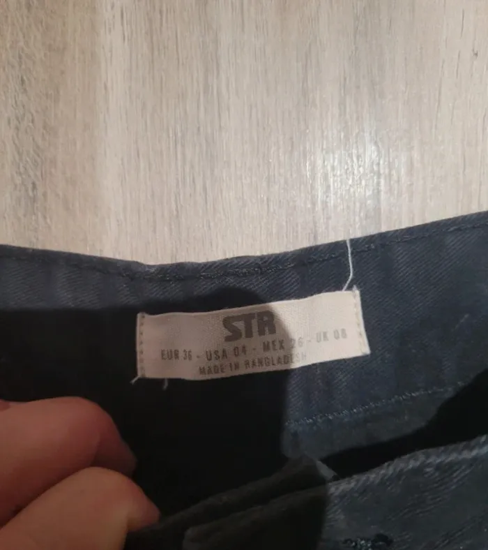 Jeans noir cargo - photo numéro 2