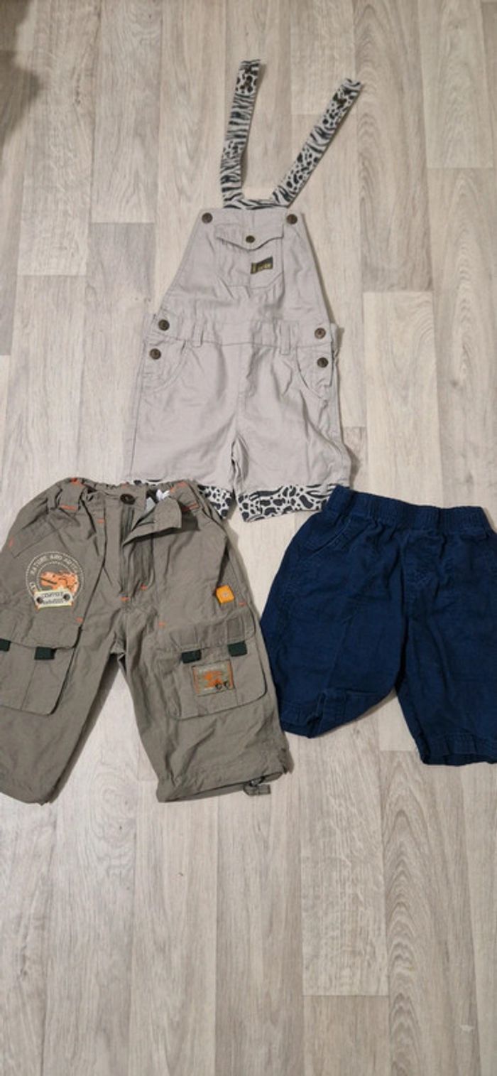 Lot avec short, pantacourf et salopette - 3 ans