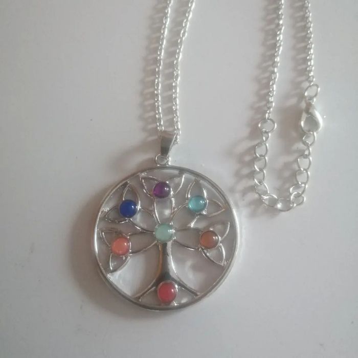 🌸Collier chaîne argenté et pendentif arbre de vie "Boutique arbre de vie" 🌸 - photo numéro 3