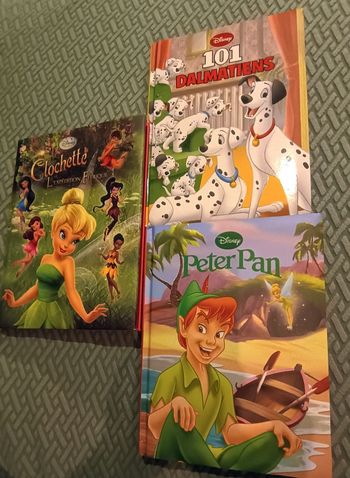 3 livres Disney - la fée clochette
- les 101 Dalmatiens
- Peter Pan