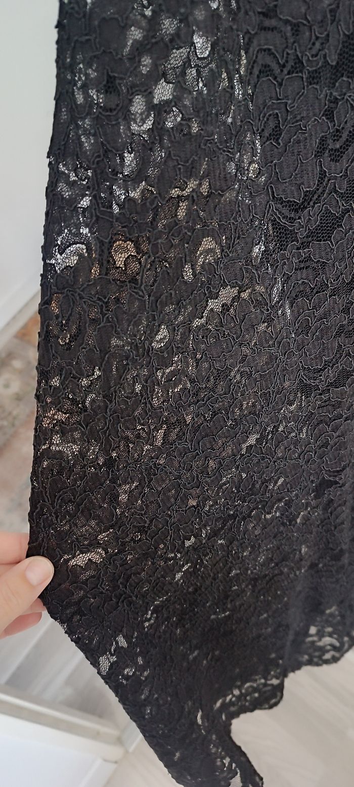 Robe dentelle noire - photo numéro 4
