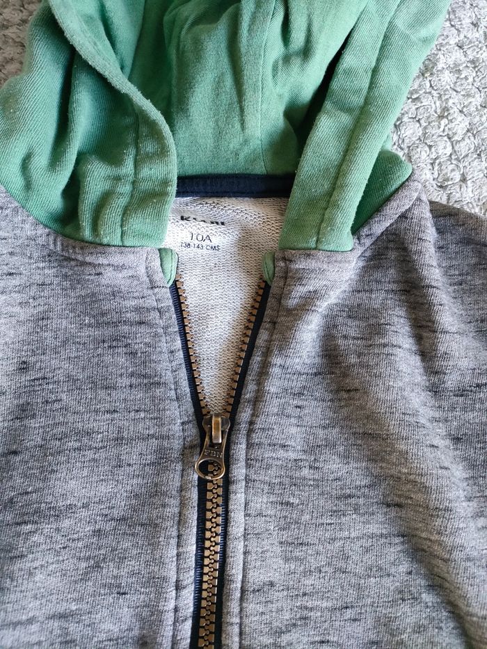 Gilet zippé à capuche - photo numéro 2