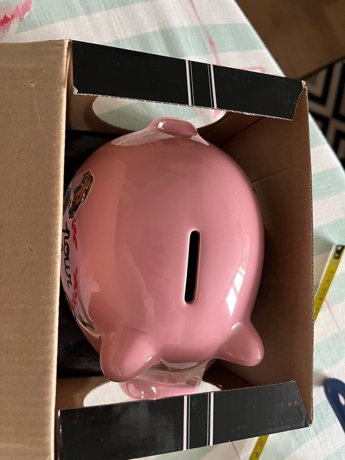 Tirelire cochon rose - photo numéro 4
