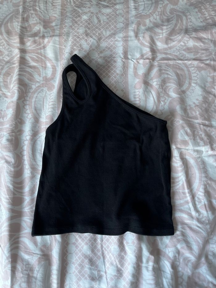 T shirt dénudée - photo numéro 2