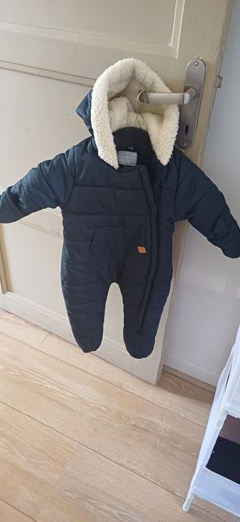 Vêtements  garçon 12 mois et 6 moins  kiabi et petits beteau
