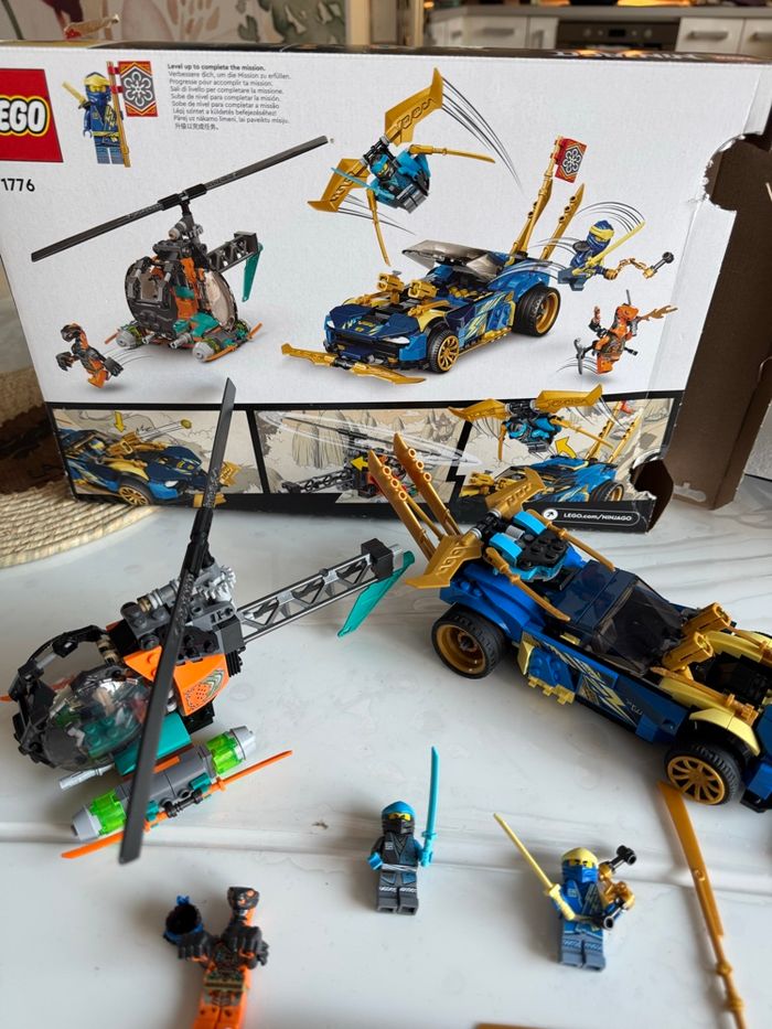 LEGO® NINJAGO - La voiture de course de Jay et Nya - Set de Construction - photo numéro 5