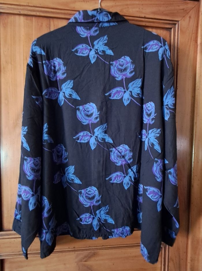 Chemise NEUVE pour femme taille 54 - photo numéro 2