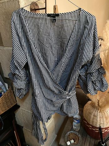 Haut manche froufrous