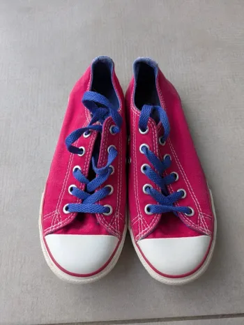 Jolies converse T32