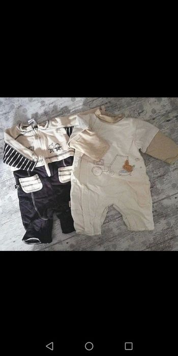 Lot de 2 combinaisons 6 mois