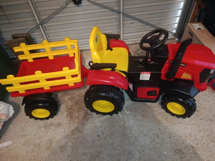 Tracteur enfant électrique 12V - photo numéro 2
