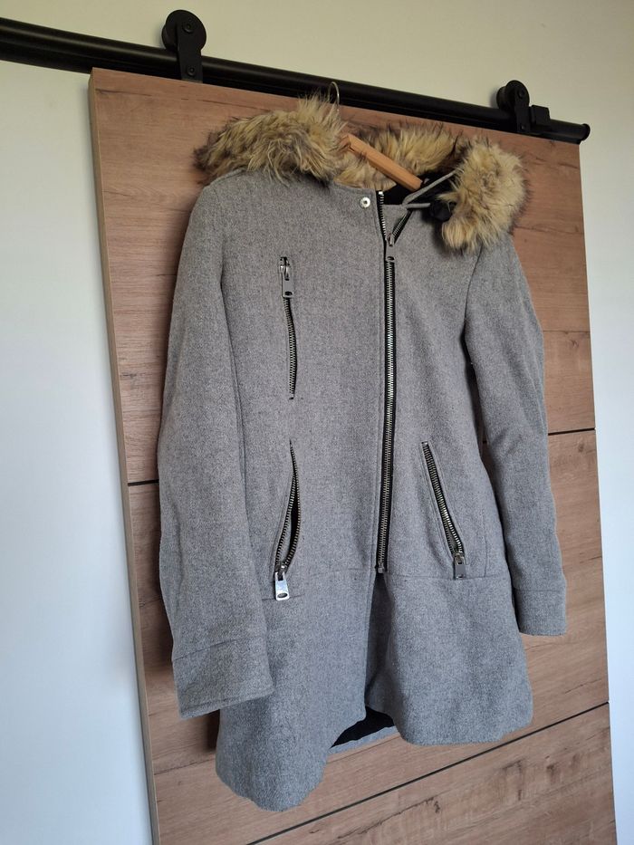 Manteau gris avec capuche fausse fourrure Pimkie  Taille L - photo numéro 2