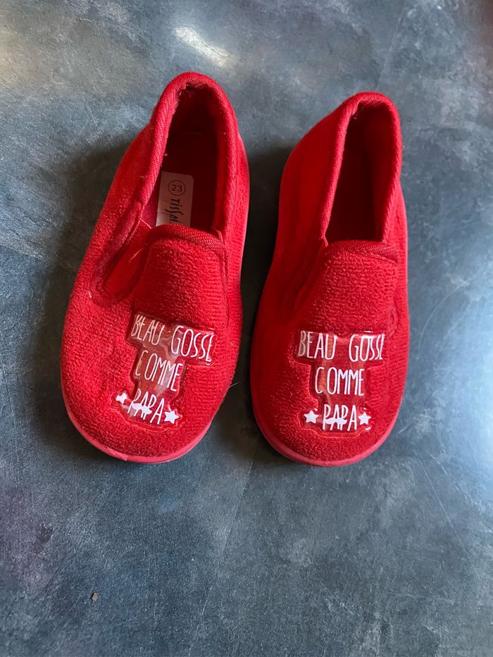 Chaussons velours rouge beau gosse comme papa 23