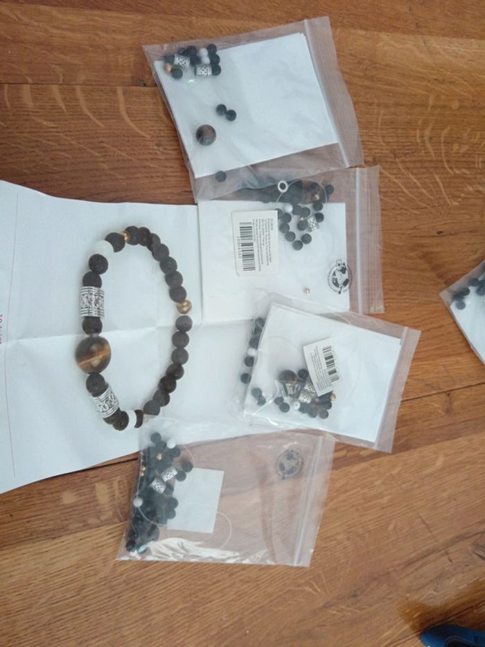 Lot 4 bracelets à confectionner