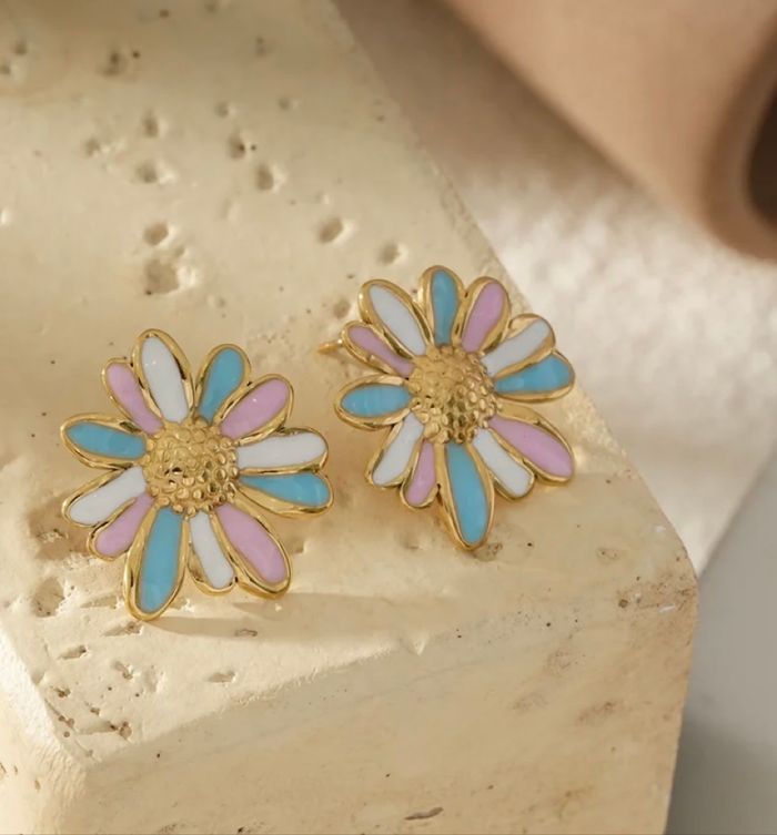 Boucles d’oreilles fleurs multicolores - photo numéro 2