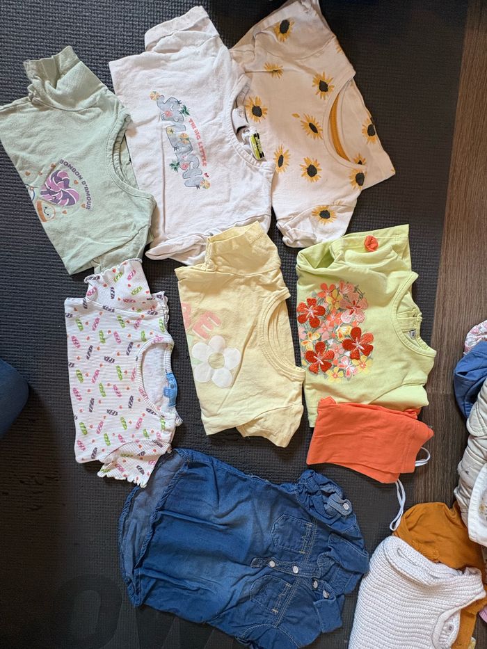 Lot (180 pièces) petite fille taille 80 - photo numéro 4