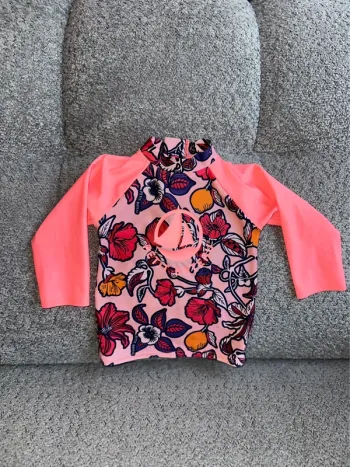 T shirt maillot de bain rose anti uv Petit Bateau