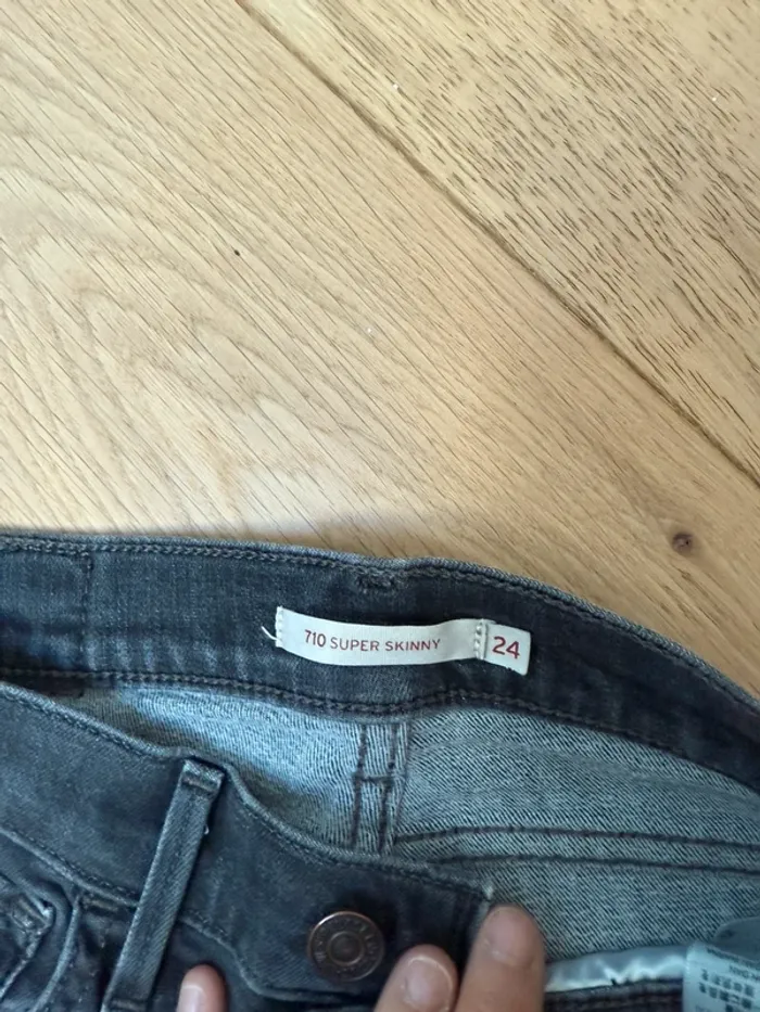 jean lévis skinny 710 taille w24 l32 - photo numéro 2