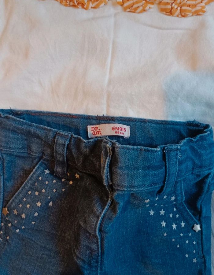 Lot jean et t-shirt taille 6 mois en très bon état - photo numéro 2