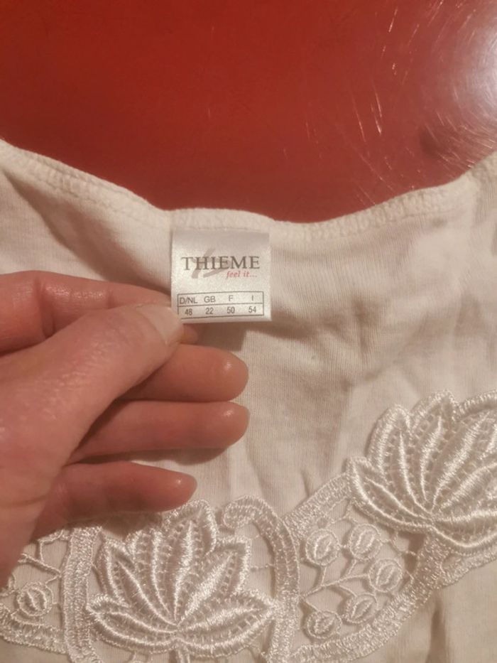 Débardeur brodée - photo numéro 3