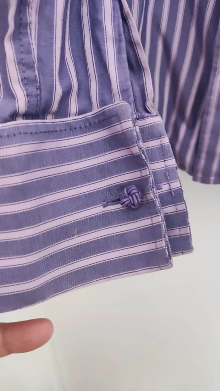 Chemise à rayures avec boutons de manchette violet
H&M slim fit taille M 38 40 - photo numéro 2