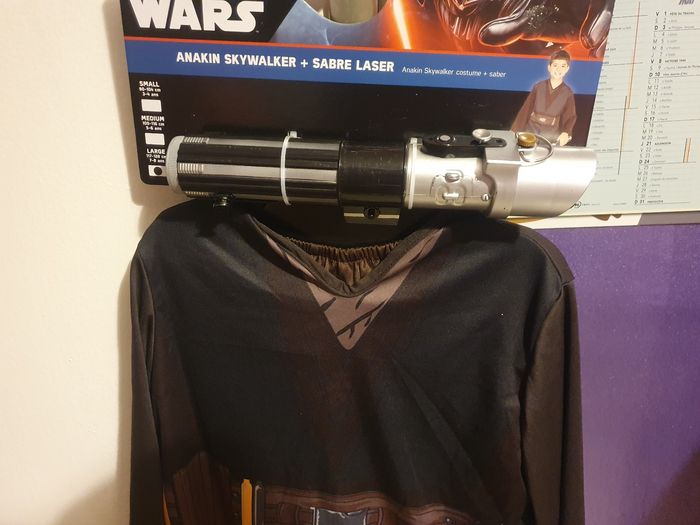 Déguisement Stars Wars neuf taille 7-8ans - photo numéro 3