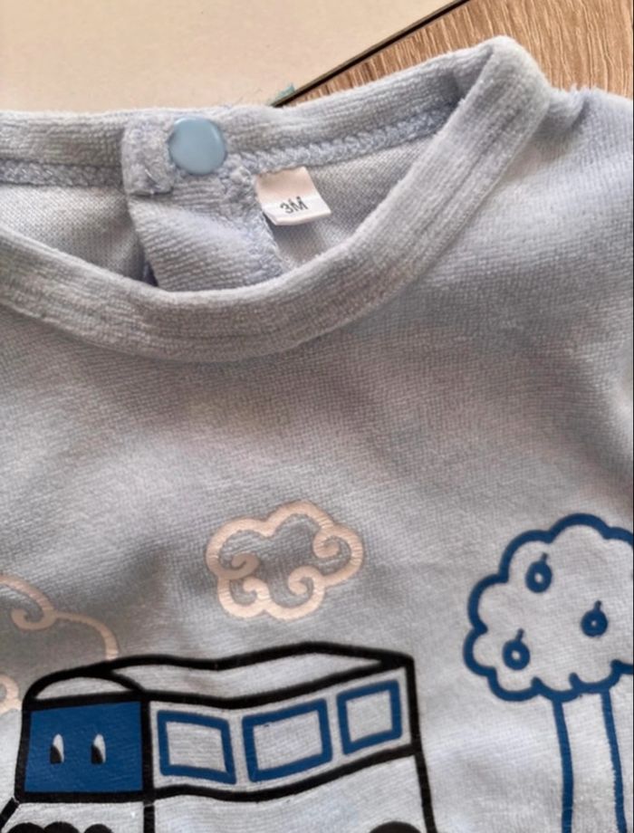 Pyjamas velours 3 mois - photo numéro 4