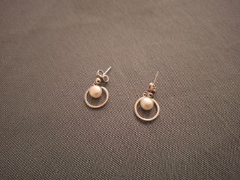 Boucles d’oreilles perles fantaisie – bon état