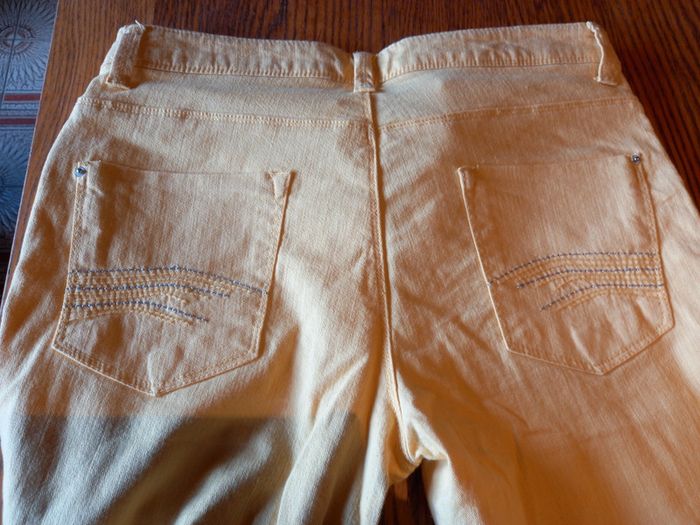Pantalon jaune paille - photo numéro 3
