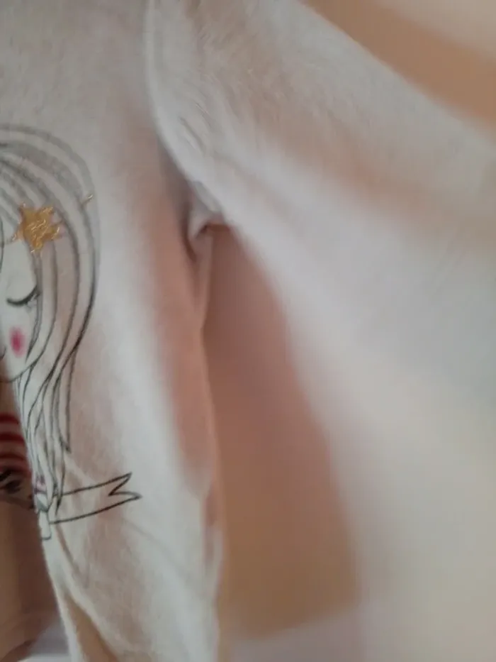 Joli pyjama 2 pièces. Kiabi. 6 ans - photo numéro 5