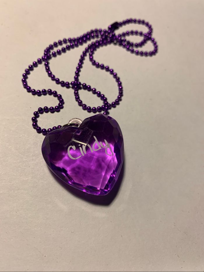 Collier coeur violet prénom Cindy