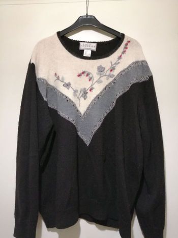 Pull Vintage Nathalie Anderson, création Damart, noir. Taille 52