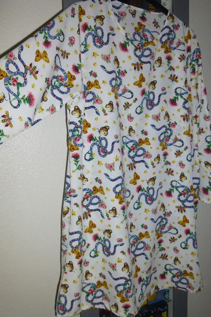 superbe robe large fluide taille 46/48 neuve - photo numéro 2