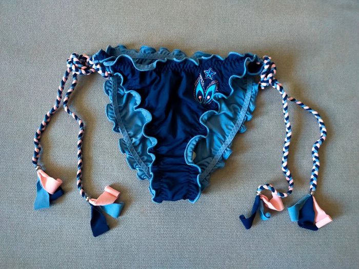 Bas de maillot à volants et broderie – Goldenpoint – Taille 38 - photo numéro 6