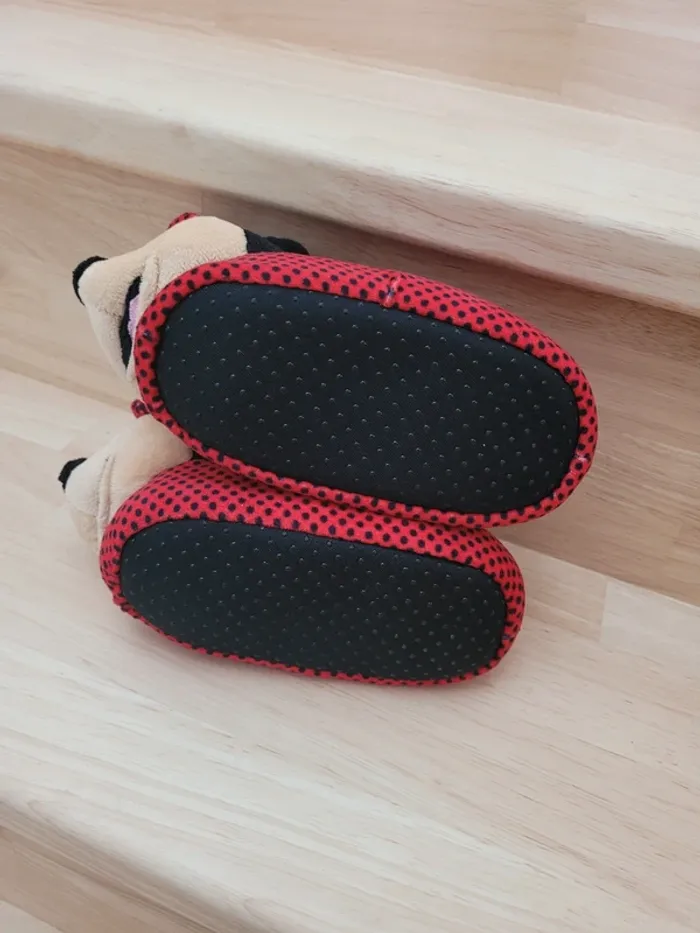 Chaussons peluche Minnie taille 24 - photo numéro 9