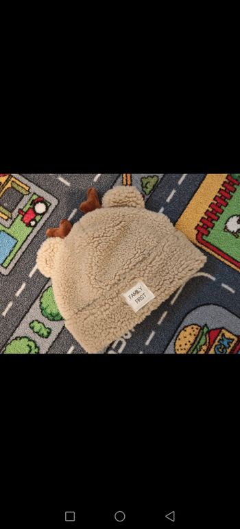 Bonnet epais et chaud neuf