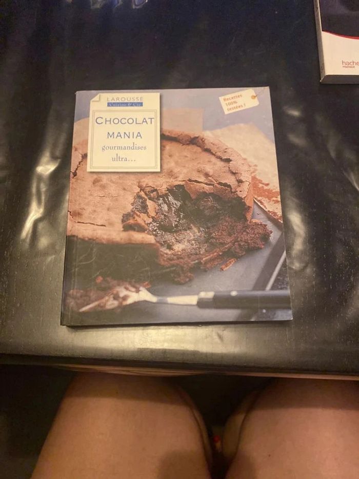 Lot 3 livres recettes sur le chocolat - photo numéro 3