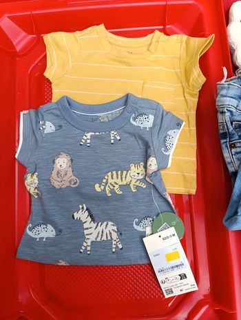 Lot de maillot neuf c&a