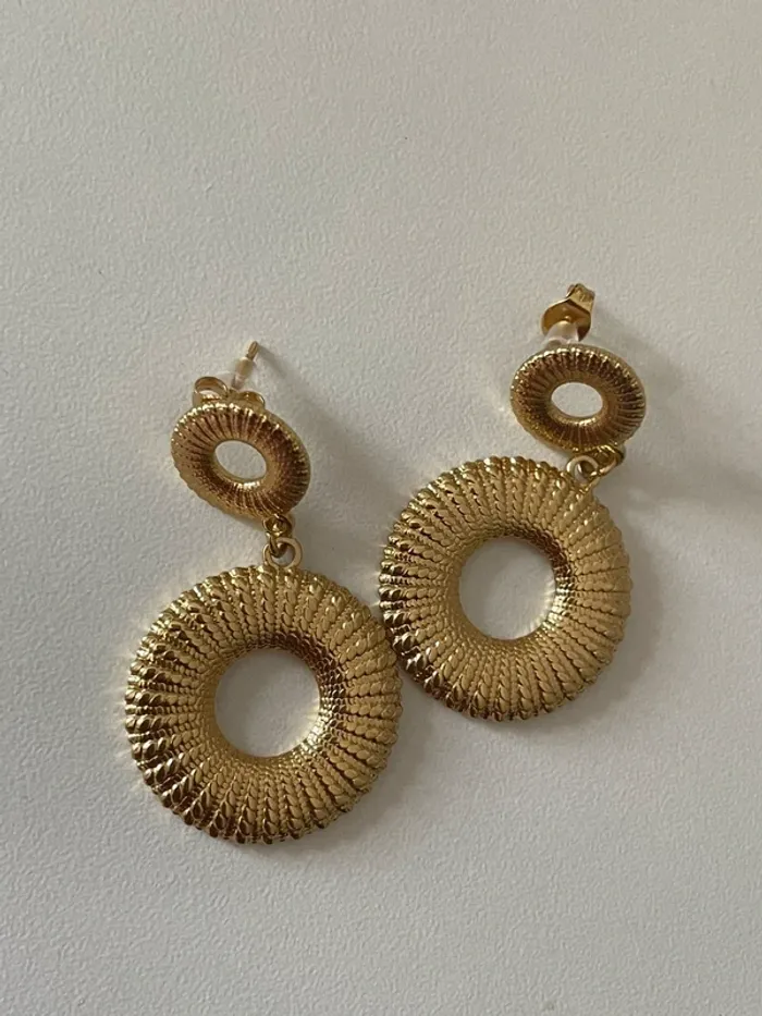 Boucle d’oreille en acier inoxydable Du groupe Maxmara intrend sans logo sans étiquette - photo numéro 4