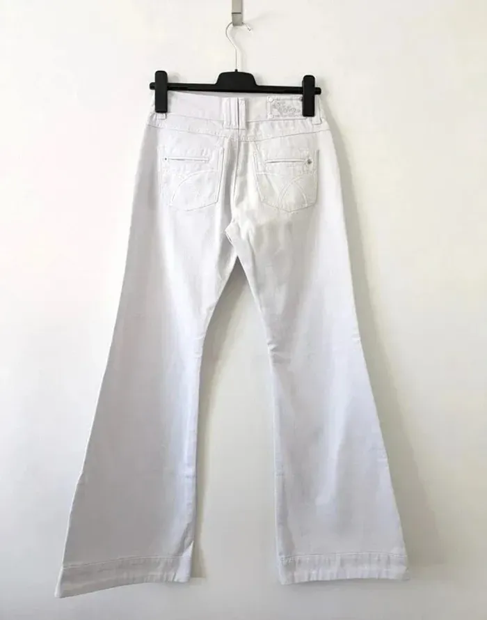 Jean évasé Vintage - Sakura - taille 8 (FR36) - photo numéro 2