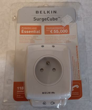 Boitier Parafoudre Belkin Surgecube spécial ADSL, Terminal Bancaire,Modem,Fax...