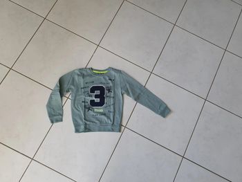 Sweat garçon 8 ans Neuf LC3