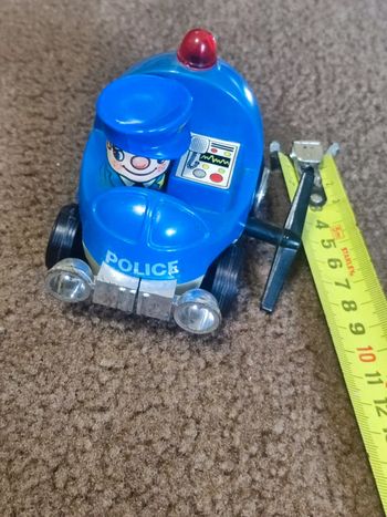 voiture police ancienne avec clef mecanique