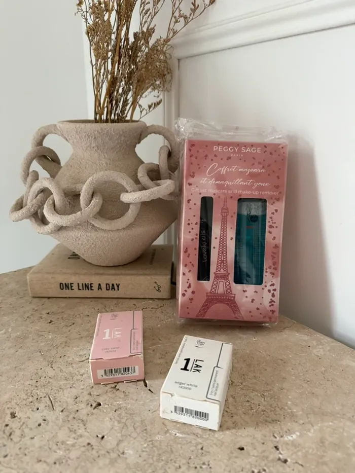 Peggy Sage Coffret mascara demaquillant yeux noir set make-up remover neuf vernis à ongles - photo numéro 2