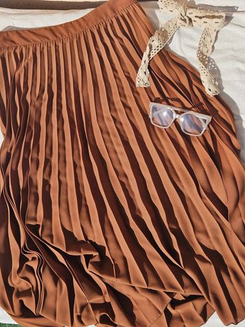 Jupe Plissée marron taille 38