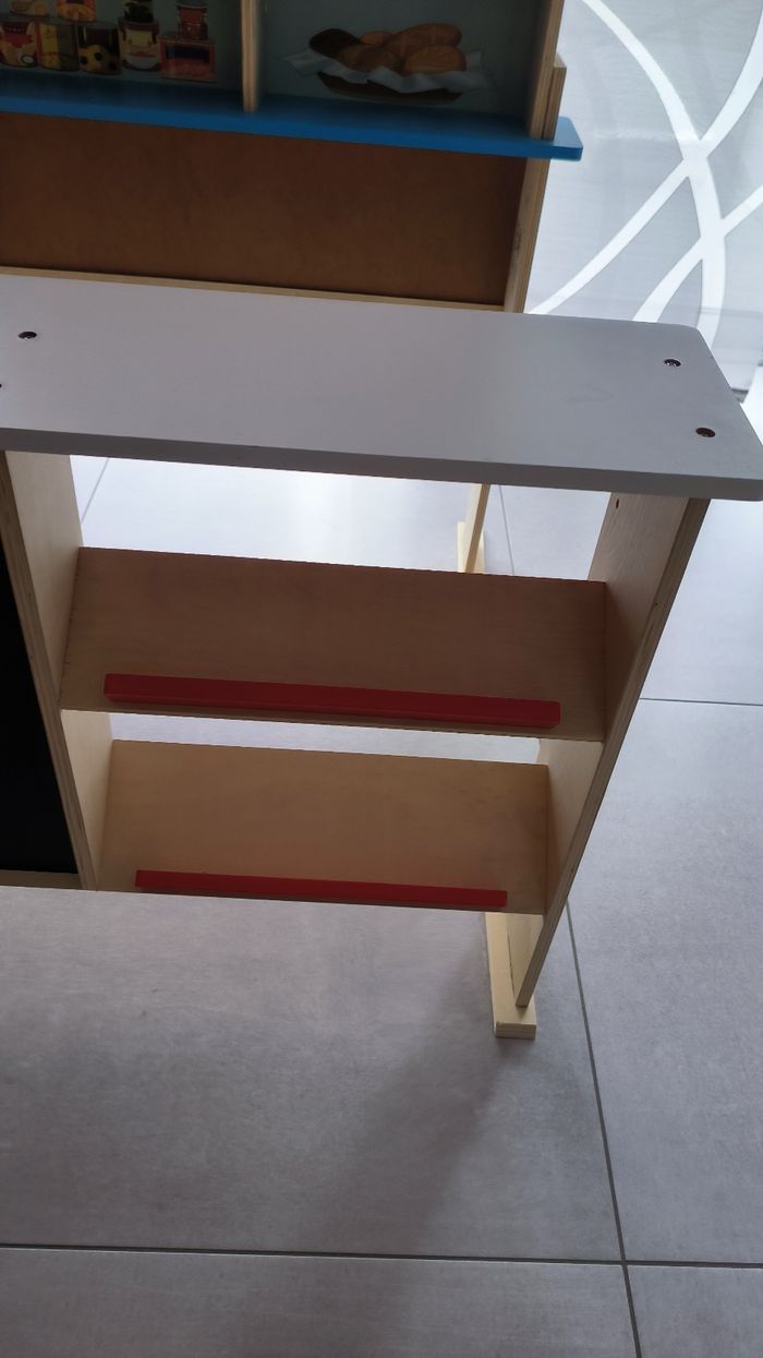 Marchande en bois - photo numéro 2