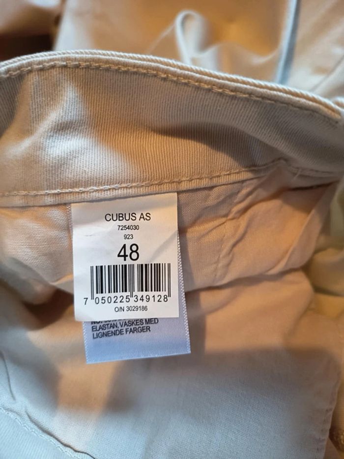 Jeans homme homme grande taille. Marque C . Couleur beige. - photo numéro 3
